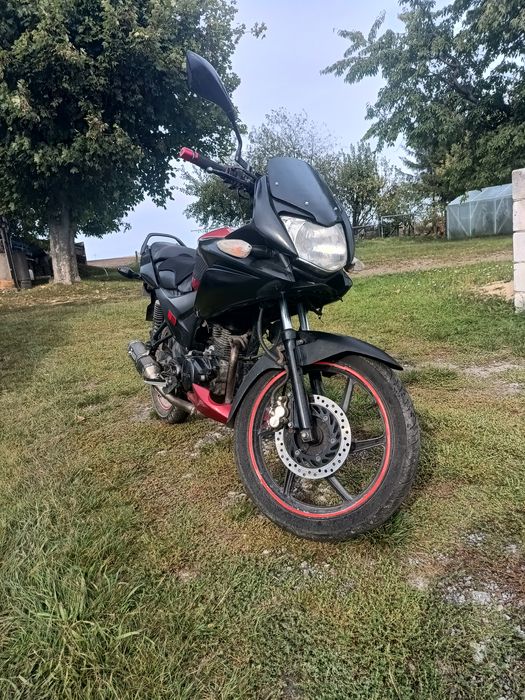 Honda CBF125, 2013r sprawny kat. B wtrysk 2-2.5 litra 100 km