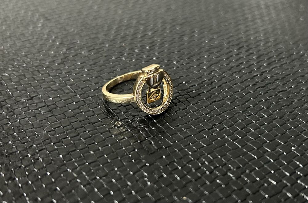 Złoty pierscionek rozmiar 17 zloto 585