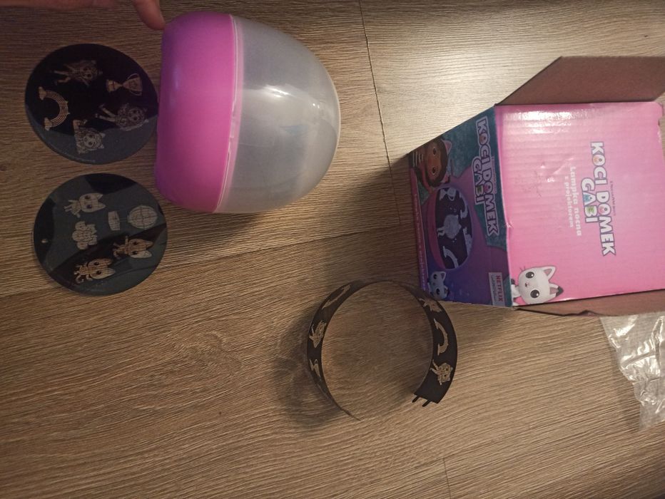Koci domek gabi lampka nocna z projektorem