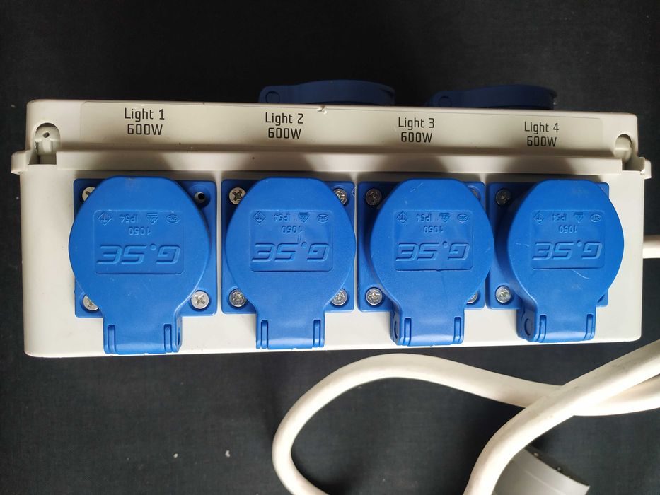 Timerbox, Programator czasowy 12x600W, growbox rozdzielnia