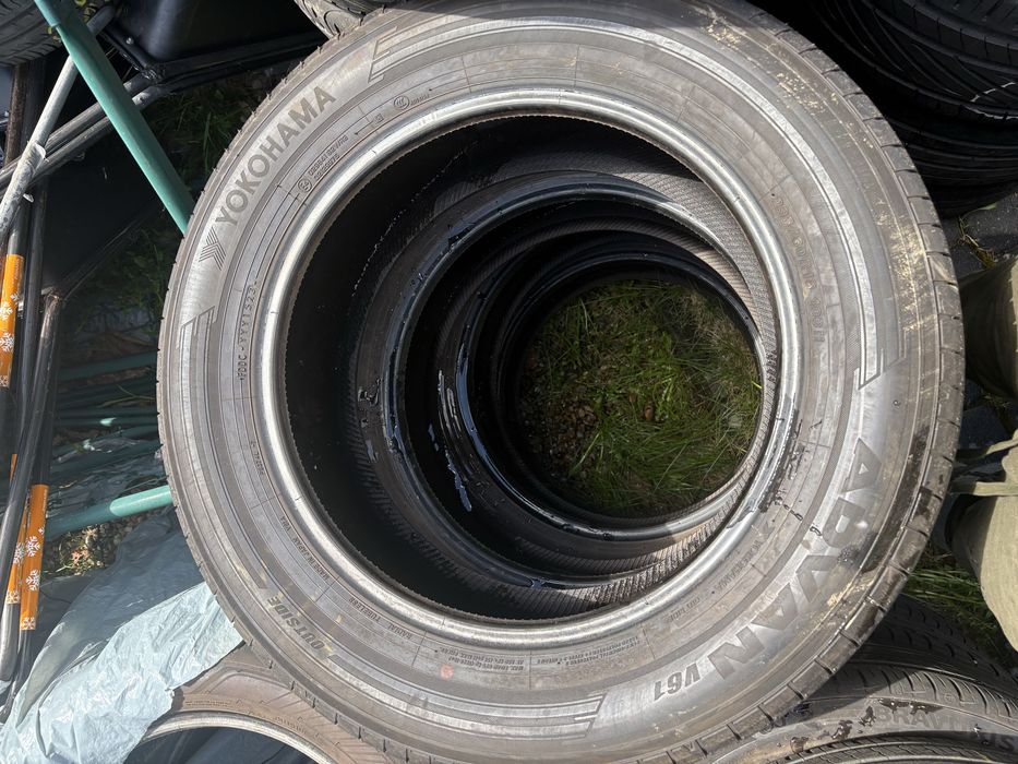 4x235/60/18 Yokohama Advan V61. 2023r.-7mm