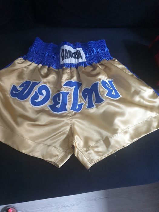 Sprzedam spodenki krotkie do king boksingu