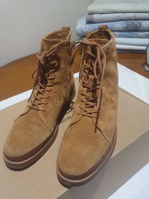 Замшевые ботнки Vince оригинал