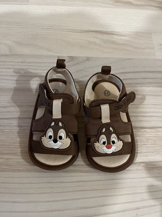 Пінетки-сандалі