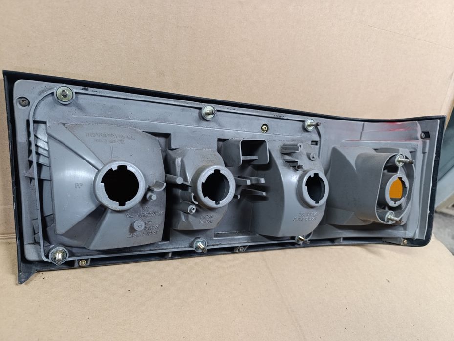 Farolins traseiros corolla ae86 whitelines