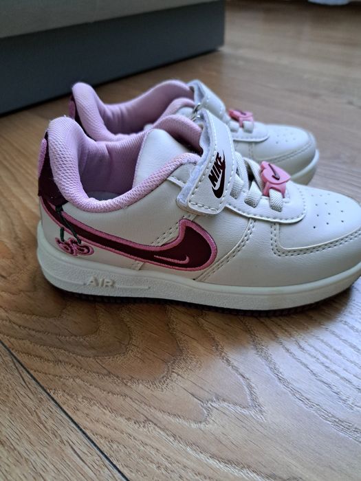 Buty Nike dla dziewczynki