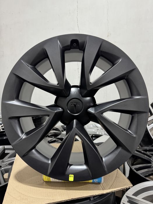 Диски 5x120 R20 Cyberstream Tesla Model X Plaid 1620222-00-B нові