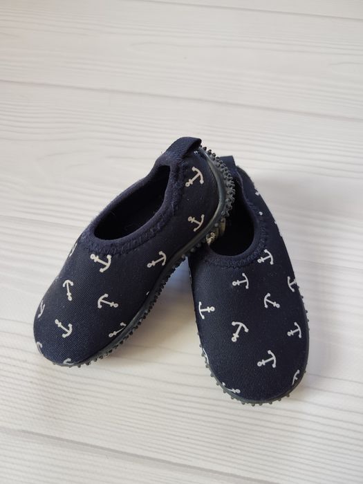 Коралки аквашузи хлопчику 22р H&M