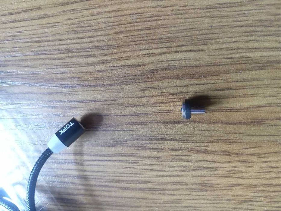 Удобный магнитный кабель для зарядки microUSB 2.4A 1м