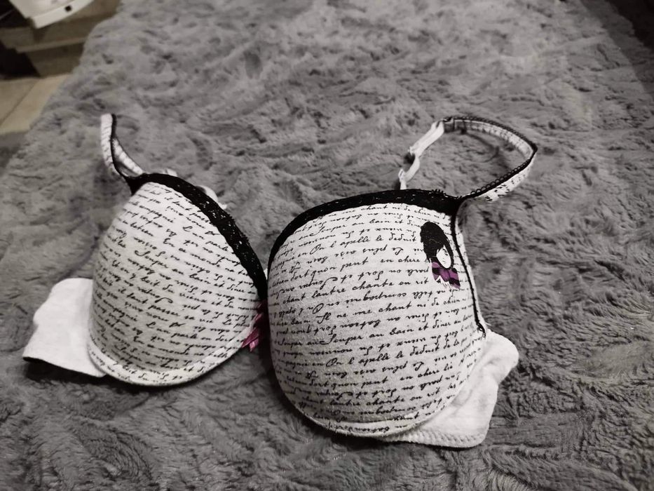 Soutien vários branco,preto e cinza