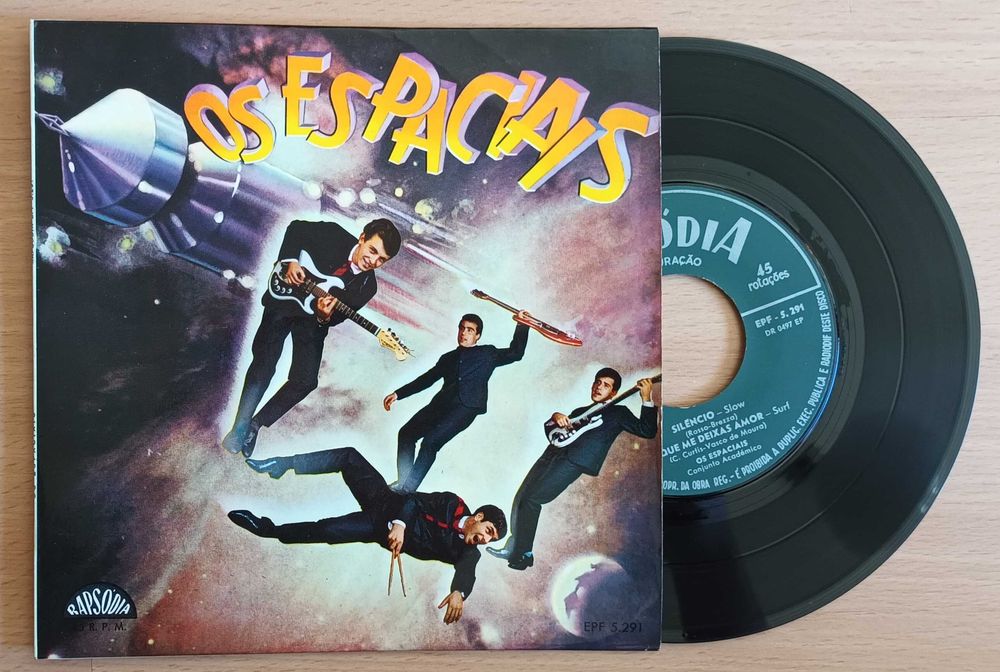 Os Tártaros Conjunto de Oliveira Muge Singles raros