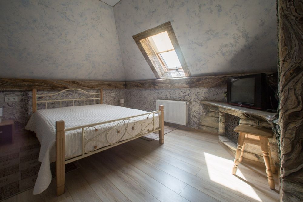 Двох кімнатна квартира у центрі  старого міста біля Ратуші.