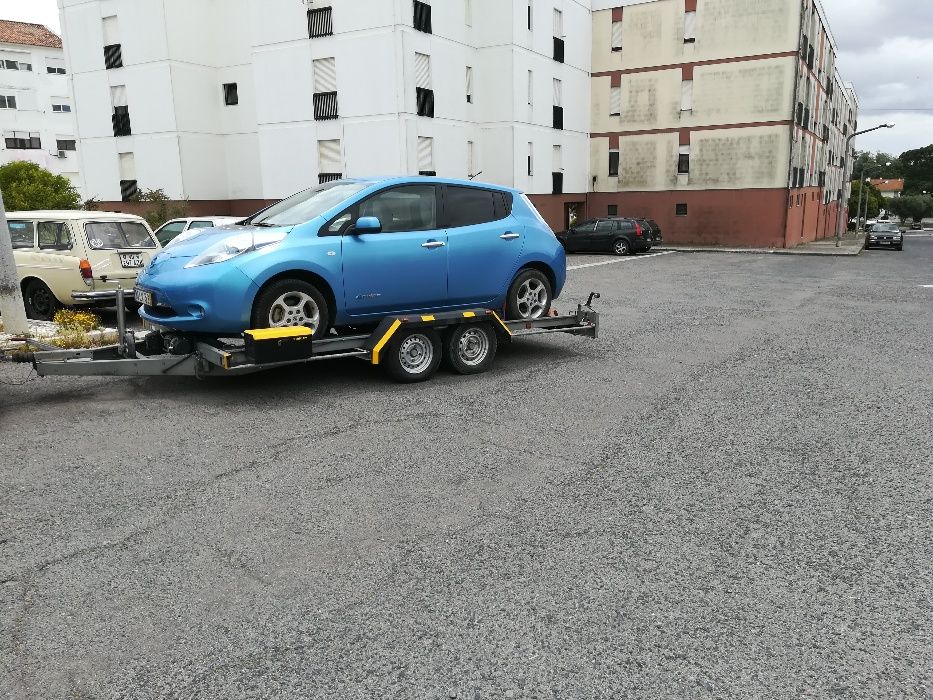 Serviço de Reboque Atrelado Carros Caravanas Auto tendas