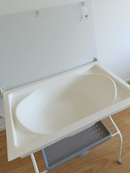Banheira/trocador de bebé 2em1