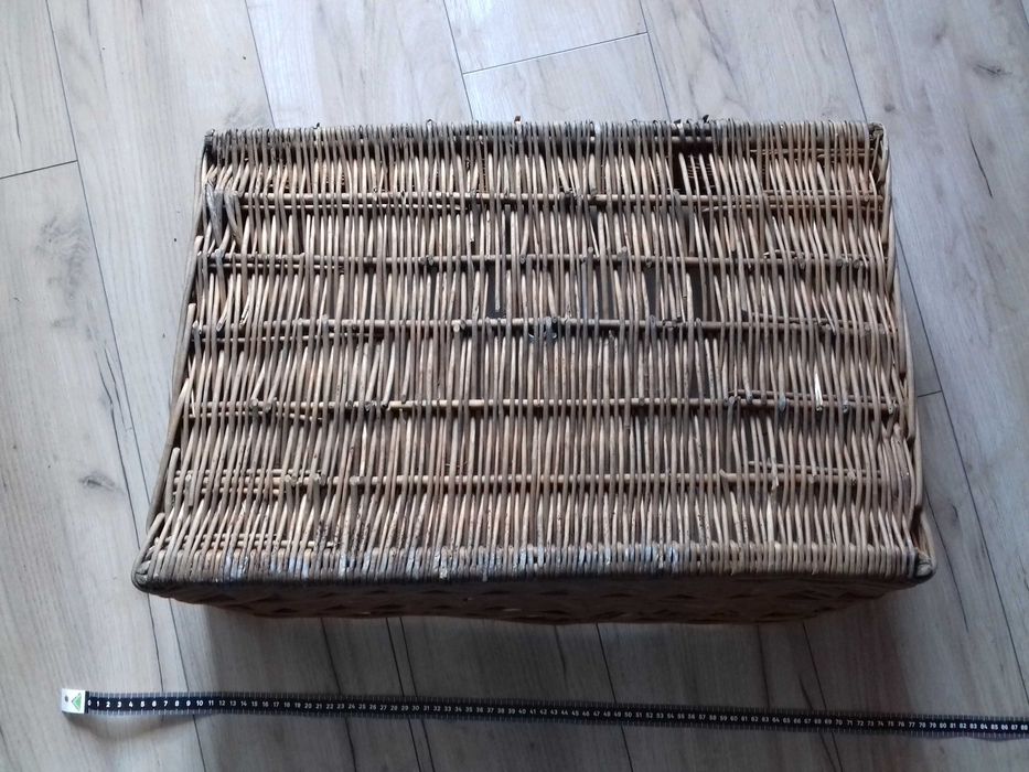 Kosz wiklinowy niski, 62cm x 43cm x 21cm, używany, w dobrym stanie, 20261003