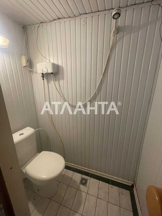 Дом-дачу , на берегу моря, в Новой Дофиновке.