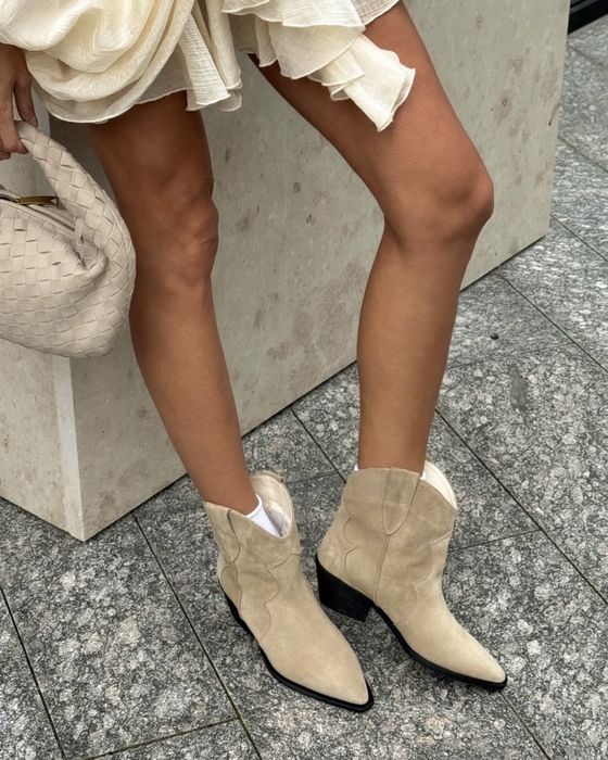 Жіночі казаки замшеві 38-24.5 см