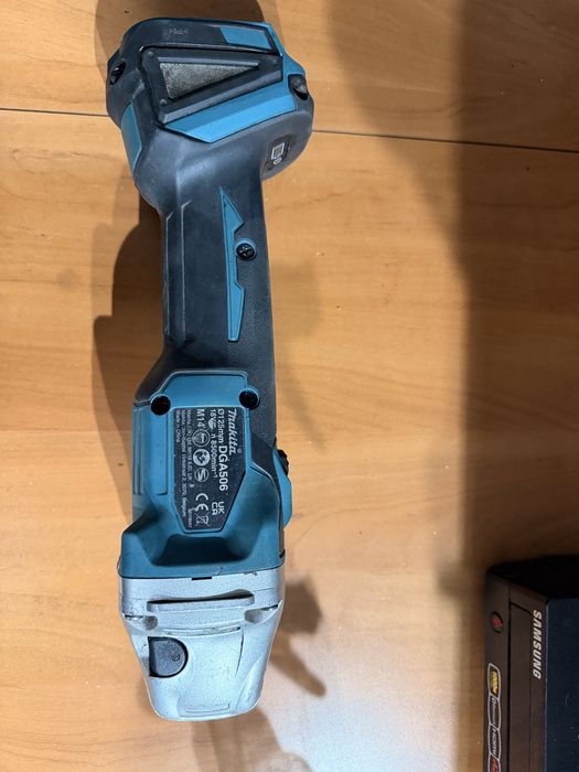 Szlifierka Makita DGA 506