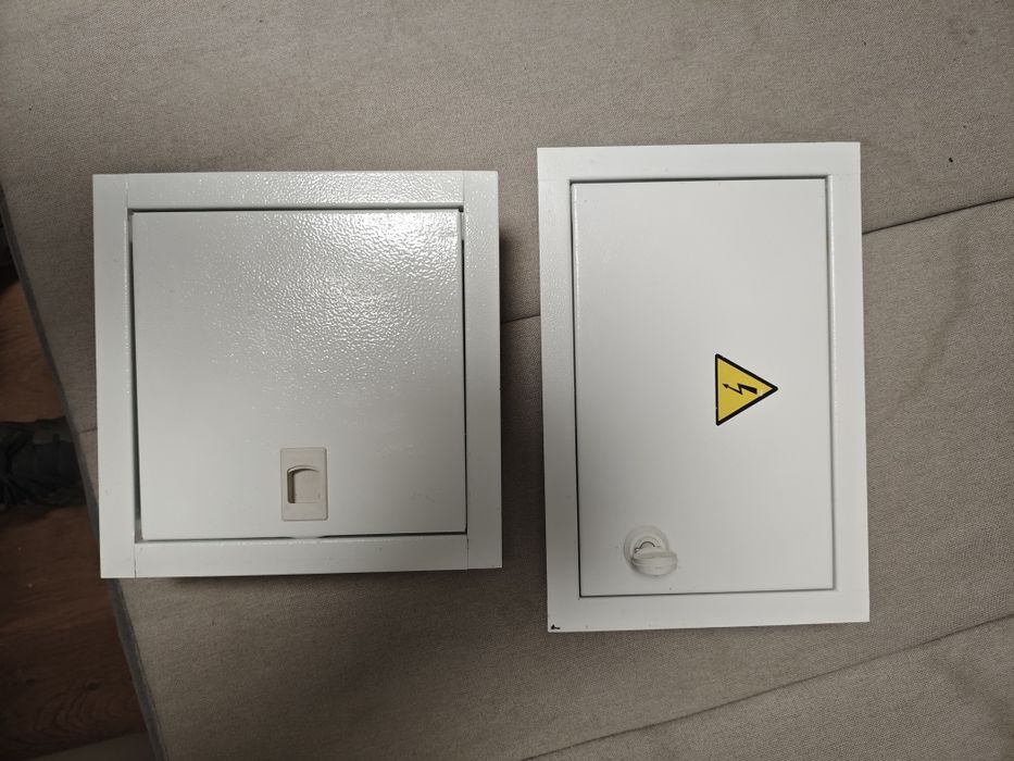 Щиток металевий з ключиком 12 модулів та автоматичними вимикачами