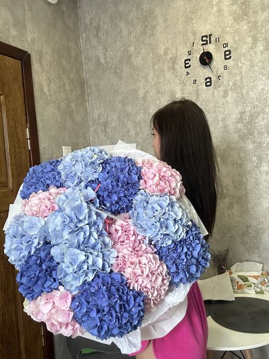 Продам  букет гортензій