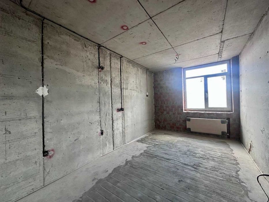 Просторная 3-комнатная квартира 90 м² в новом доме!