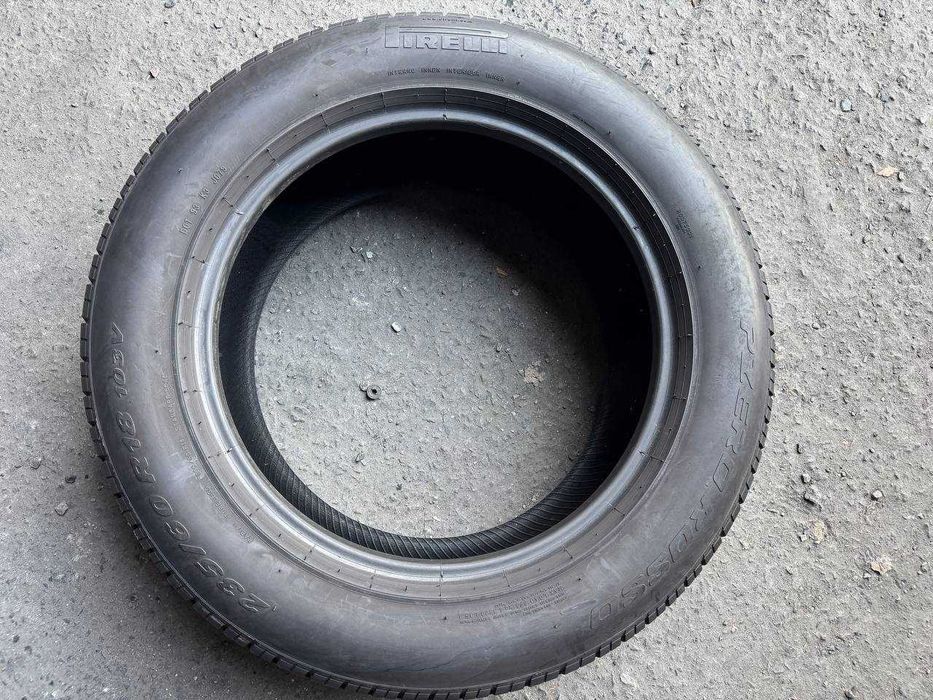 Шини літо 235/60/R18 Pirelli Pzero Rosso