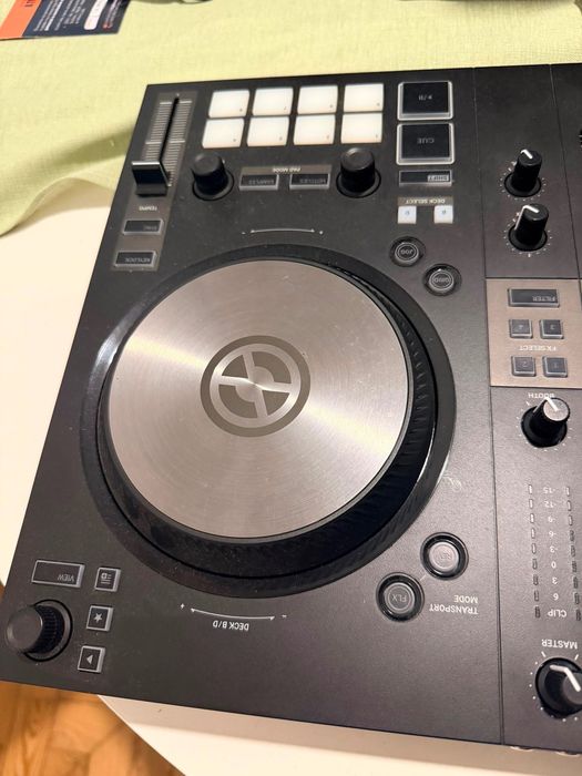 Native Instruments Traktor Kontrol S3