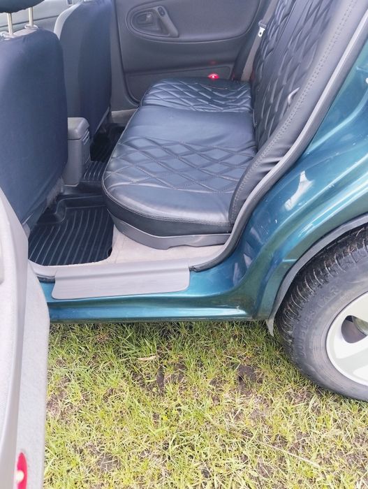 Продам свое авто Мазда 626GE