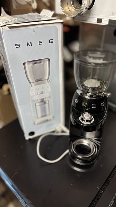 Moinho de Café SMEG CGF11BLEU (Capacidade: 130 g - 150 W - Pret