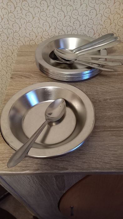 Набір посуду з нержавіючої сталі