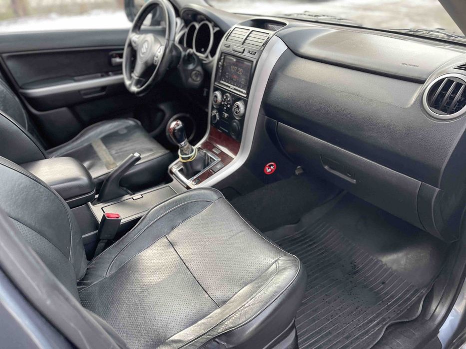 Suzuki Grand Vitara 2.0 Газ