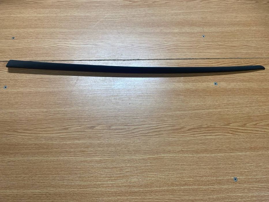 Porsche cayenne 9y3 coupe накладка лобового скла права 9y3854328