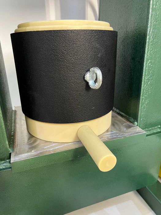 Маслопрес 100 тонн Найпотужніший маслопрес