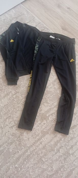 Спортивний костюм