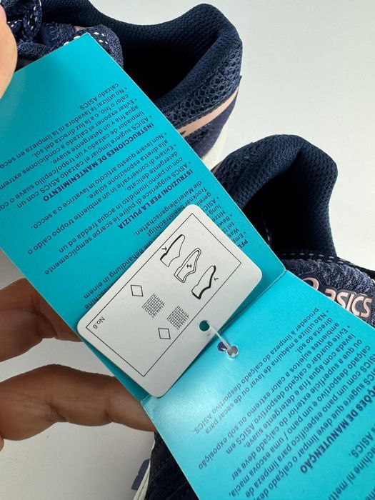 Nowe sneakersy damskie sportowe ASICS GEL-FujiAttack 5 granatowe 35,5