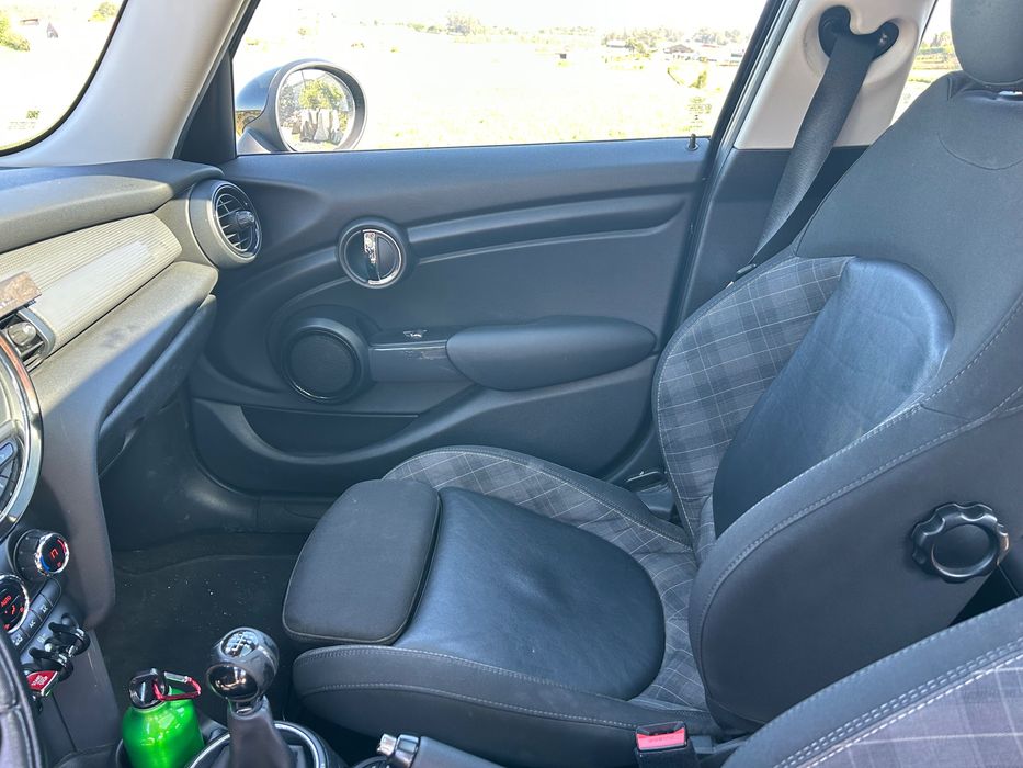 MINI COOPER D 2015, Full Extras, 115cv, Teto Panorâmico.