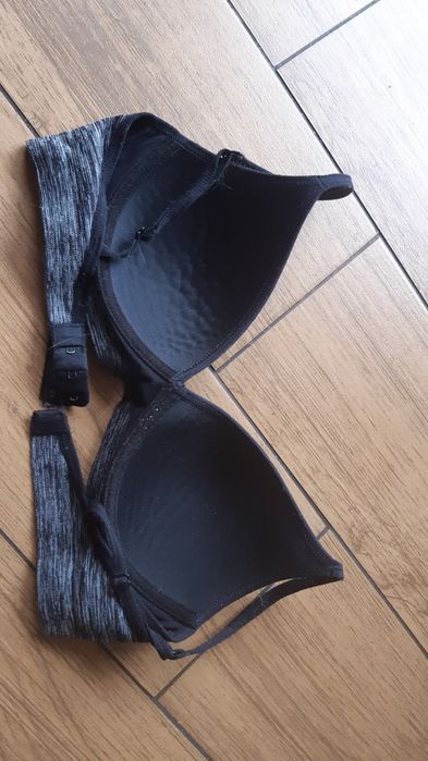 stanik sportowy Lindex 75A