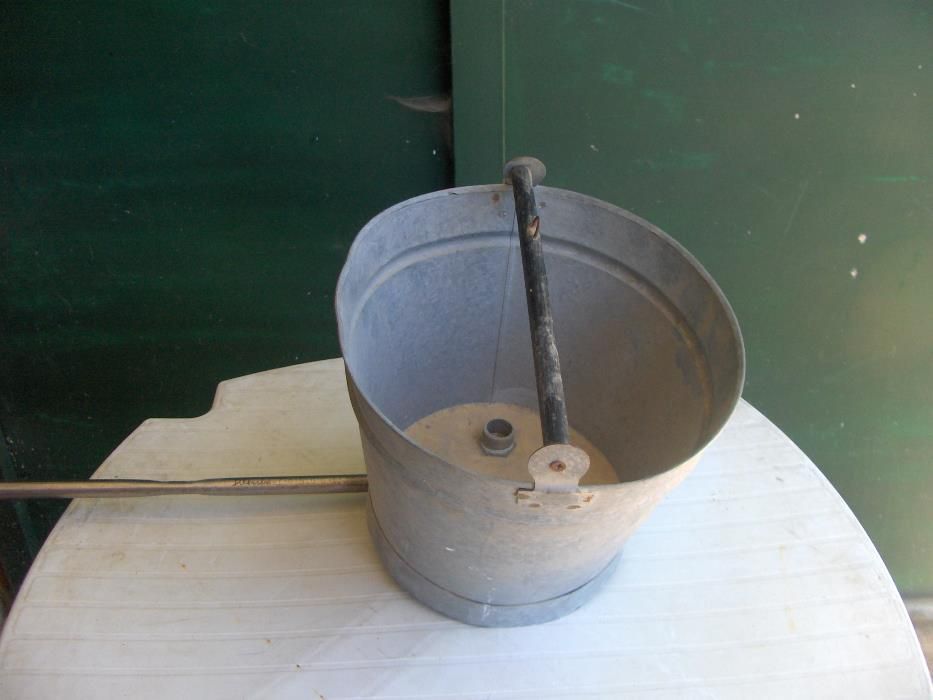 Balde chuveiro antigo