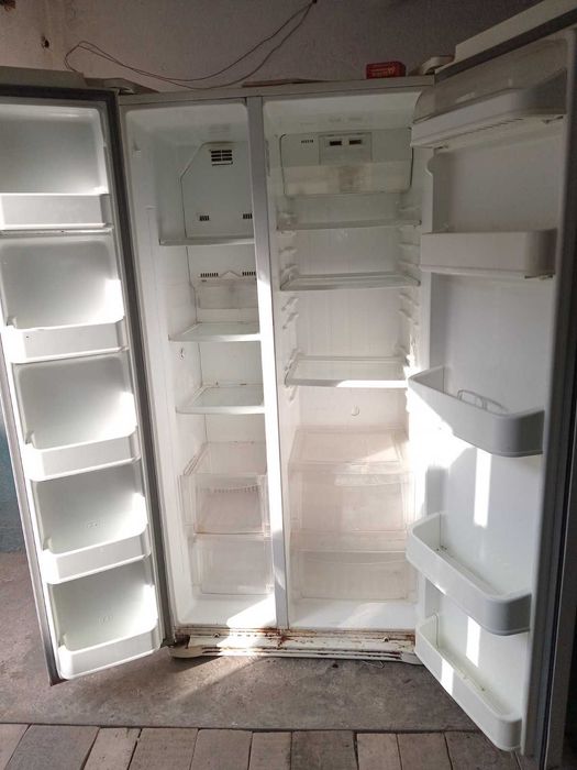 Продам холодильник