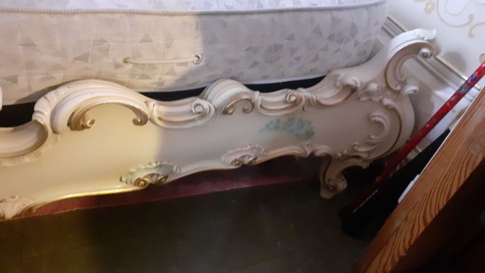 Szafka wenecka w stylu rokoko