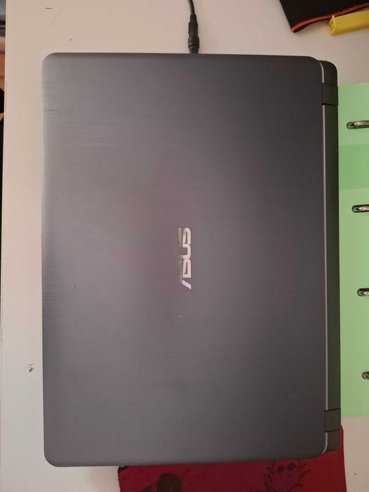 portátil asus F507U + acessórios (negociável)