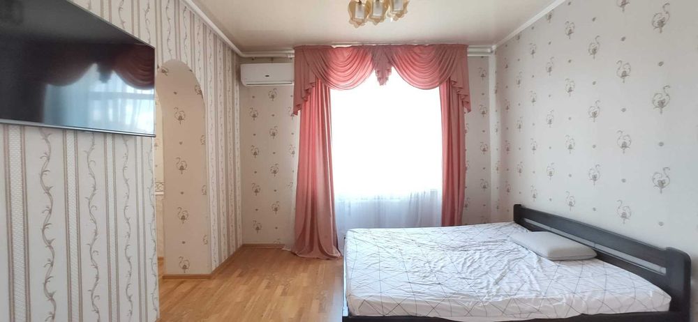 Продам будинок в Лісках з меблями та технікою на ділянці 9 соток