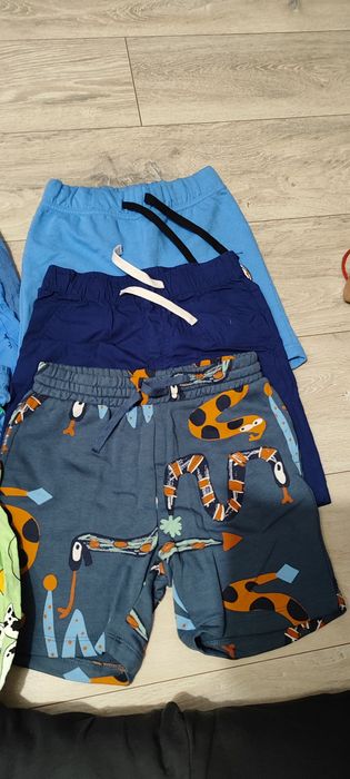 16 par krótkich spodenek dla chłopca w idealnym stanie