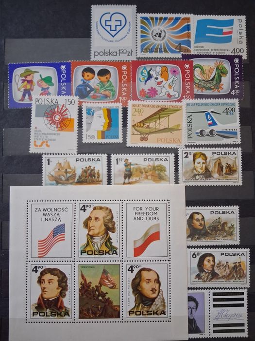 Klaser ze znaczkami lata 1972-1984