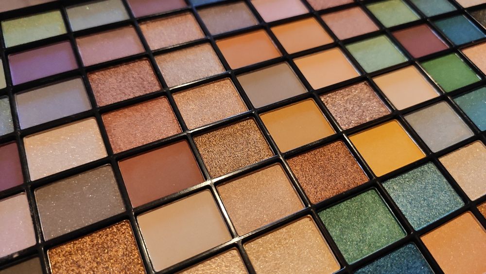 Paleta 100 cieni Selected by Superdrug Express yourself