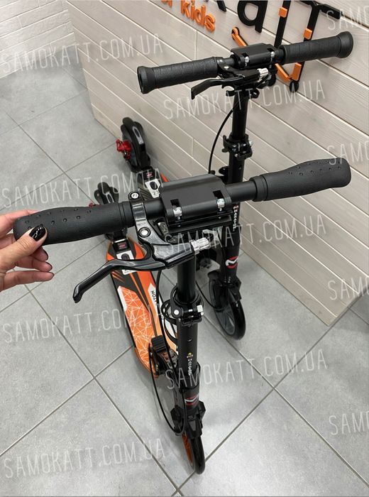 Двухколесный самокат с дисковым тормозом Maraton Dynamic Динамик
