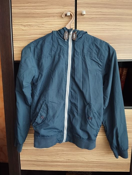 Вітровка 146-152