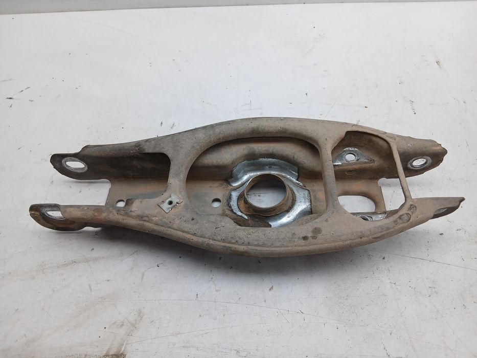 Braço de suspensão trás esquerdo BMW X1 (E84)
