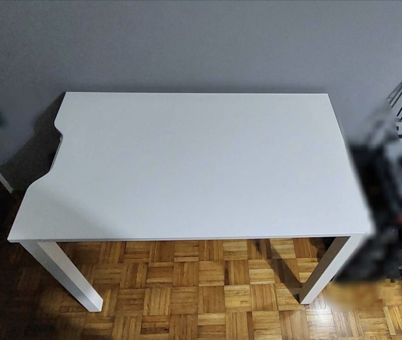 White desk 100 x 60 x 73 cm in excellent condition €3064287136027138121