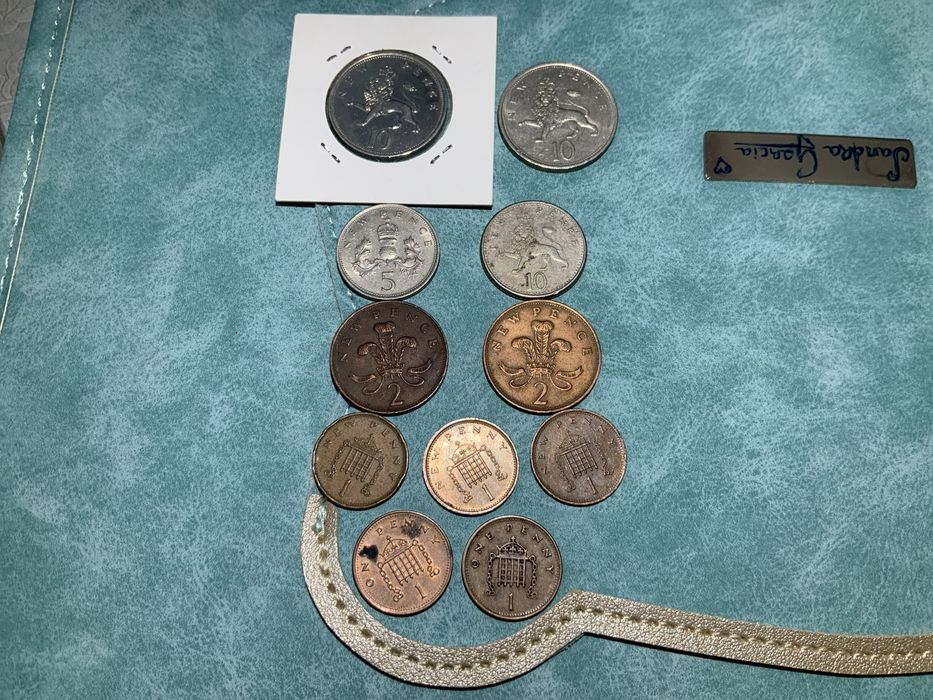 Lote 11 moedas Inglaterra / Reino Unido Elizabeth II